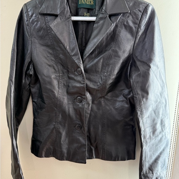 Danier Black Leather Fitted Blazer Jacket - Picture 1 of 5